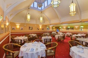 Dining - Calverts Hotel - Newport Isle of Wight (Newport)