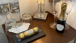 餐飲
