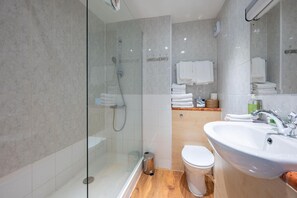 Bathroom - The Lanes Hotel (Brighton)