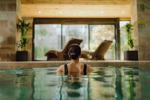 Indoor pool - Lanelay Hall Hotel and Spa (Pontyclun)