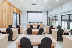 Meeting facility - The Pride Hotel Phitsanulok (Phitsanulok)