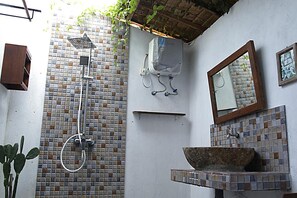 Bathroom - Ayu Hotel Karimunjawa (Karimun Jawa)