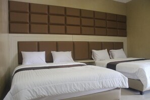 Room - Cyka Raya Hotel (Wonosari)
