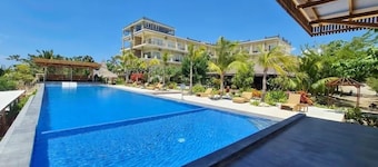 Padadita Beach Hotel