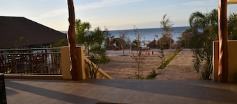 Padadita Beach Hotel