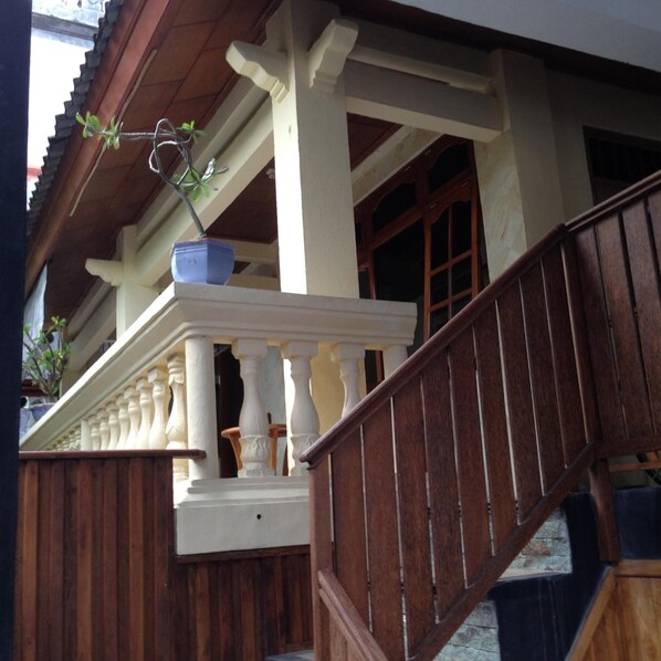 Exterior detail - Hotel Dupa (Buleleng)