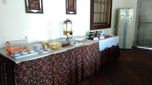 Dining - Antika Hotel (Rembang)