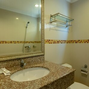 Bathroom - Ivory Palace Hotel (Pattaya)