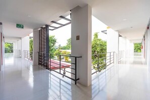 숙박 시설 구내