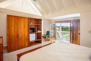 Room - Waya Island Resort (Yasawa Island)