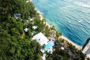 Exterior - Waya Island Resort (Yasawa Island)