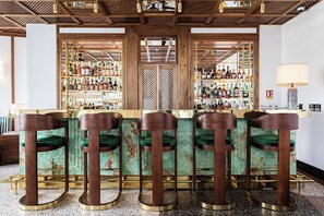 Bar (on property) - La Maison Palmier (Abidjan)