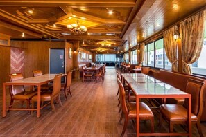 Dining - Jb Green Patong (Krabi)