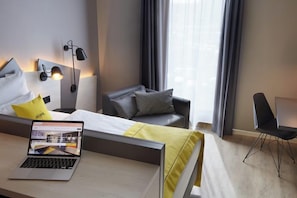 Unclassified image, 4 of 61, button - Candlewood Suites Dusseldorf Airport (Düsseldorf)