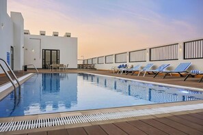 Pool - Shraao Hotel (Doha)