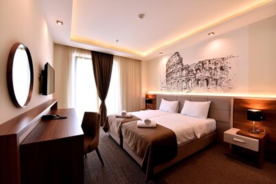 Lazaro Hotel Podgorica