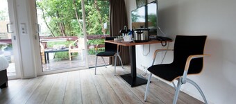 De Dames Van De Jonge Hotel