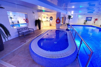 The Schull Harbour Hotel