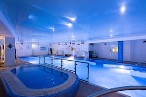 Outdoor pool - The Schull Harbour Hotel (Schull)