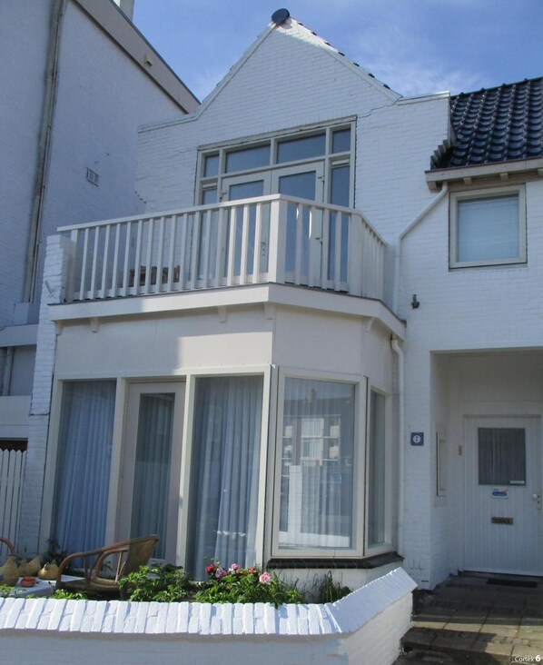 Exterior detail - Hotel Hoogland (Zandvoort)