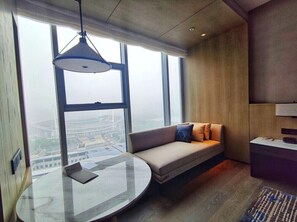 Living area - Courtyard by Marriott Luoyang (Luoyang)