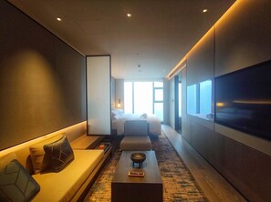 Room - Courtyard by Marriott Luoyang (Luoyang)