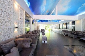 Lobby - Pooh Beach Resort and Spa (Pattaya)