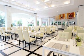 Dining - Pooh Beach Resort and Spa (Pattaya)