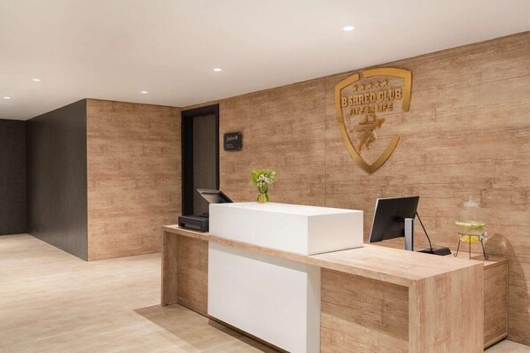 Lobby - Radisson Blu Hotel Riyadh Convention & Exhibition Center (Riyadh)
