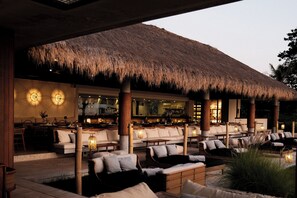 Outdoor dining - Cap Karoso Sumba (Kodi)