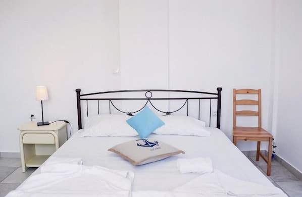 Room - Avra Escapes (Kefalonia)