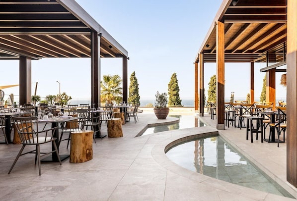 Outdoor dining - Elios Hill (Hersonissos)