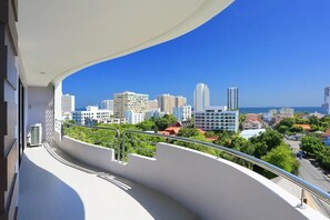 Khuôn viên nơi lưu trú