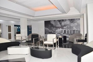 Lobby - THE FOZ Beach Hotel (Figueira da Foz)