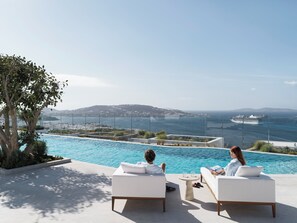 Outdoor pool - Deos Mykonos (Mykonos)