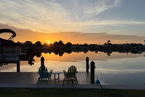 Terrace/patio - Canalfront Sunrise Paradise Pool 3BR 2BA Sleeps 12 (Port Charlotte)