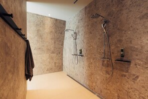 Bathroom - Harry s Home Lienz (Lienz)