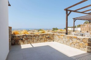 Outdoor dining - Kouros Blanc Paros (Paros)