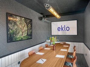 Dining - Eklo Hotel Restaurant Marne La Vallee (Serris)