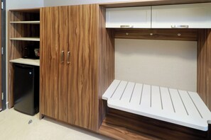 Interior - Holiday Inn and Suites Mexico Felipe Angeles Airport (Zumpango)