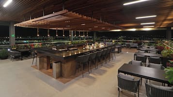 Bar (en la propiedad)