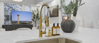 The 1915 Collective • SA