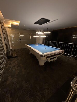 Game room - Y Platinum Hotel (Madinah)
