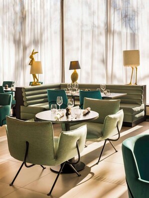 Dining - Firstname Bordeaux (Bordeaux)
