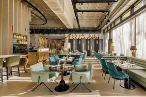 Dining - Firstname Bordeaux (Bordeaux)