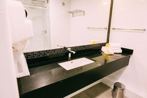 Bathroom - Hotel He Wang (Santiago)