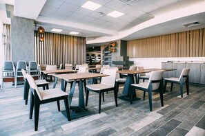 Dining - Hotel He Wang (Santiago)