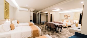 Zuri Hotel Iloilo City