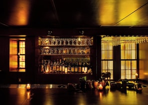 Bar (on property) - Hotel Ulysses (Baltimore)