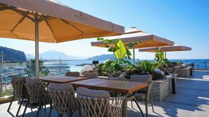 Outdoor dining - Ada Port Hotel (Alanya)